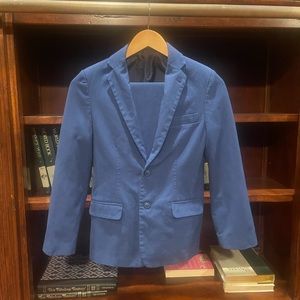 CHAPS 2 piece suit in color blue. Size 12 boys
